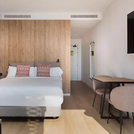 Tembo Barcelona 4* Sant Adria de Besos