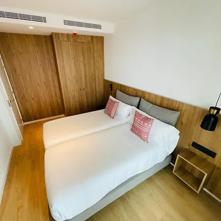 Tembo Barcelona 酒店 4*