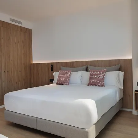 Tembo Barcelona 4*