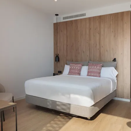 Tembo Barcelona Otel 4*